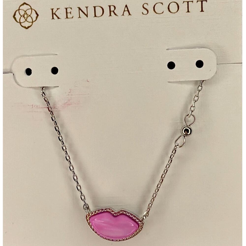 Kendra Scott Hot Pink Lips Pendant Silver Plated Mother of Pearl New Giftable